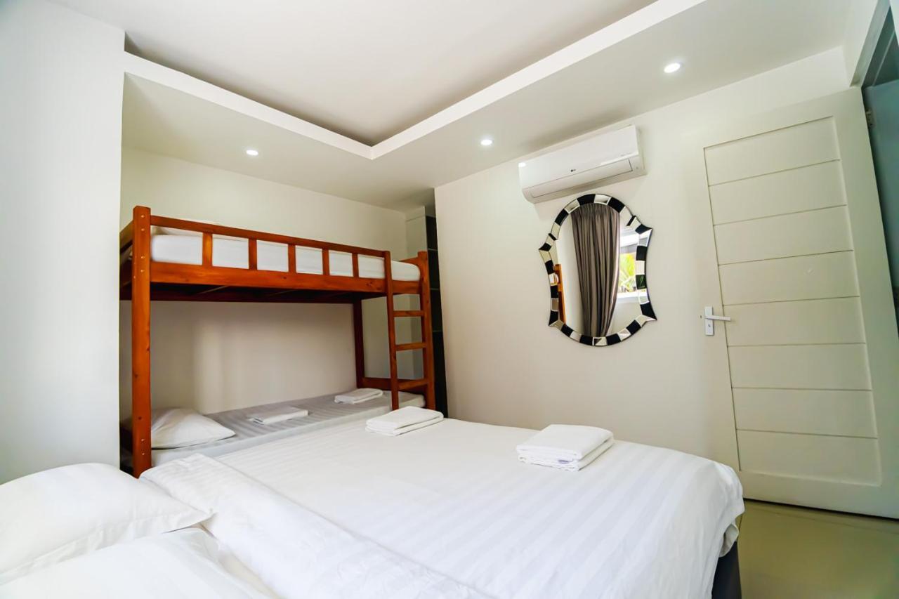 Chequers Suites Subic Bay Olóngapo Exterior foto